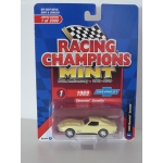 Racing Champions 1:64 Chevrolet Corvette 1969 butternut yellow